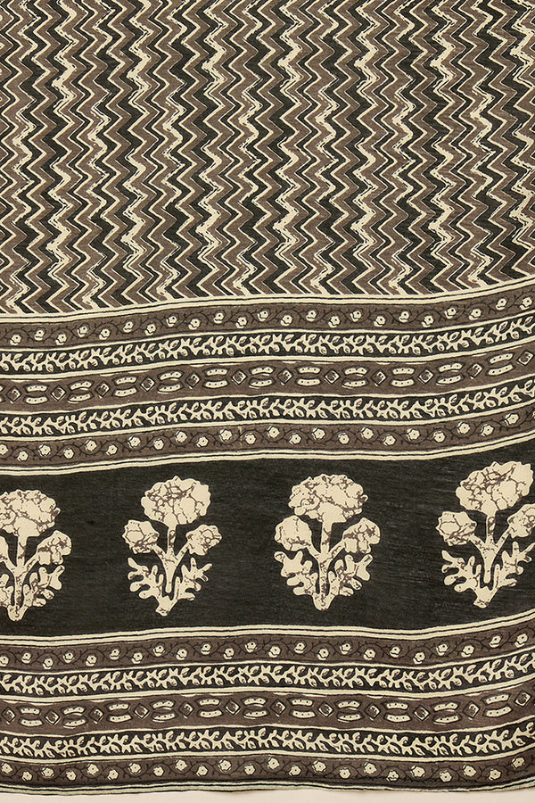Black Rayon Blend Geometric Printed Straight Suit Set VKSKD2151