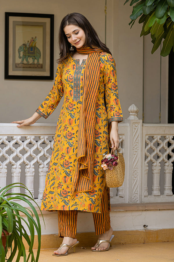 Yellow Rayon Blend Floral Printed Straight Trouser Suit Set VKSKD2256