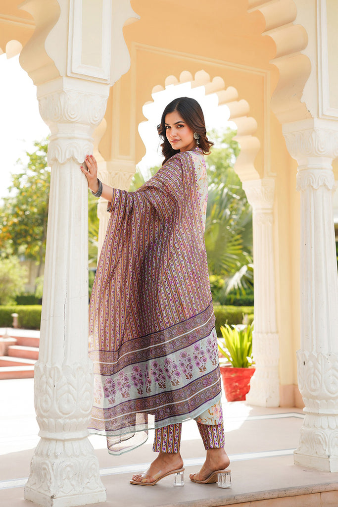 Green Rayon Blend Floral Printed Straight Kurta Trousers With Dupatta VKSKD2338