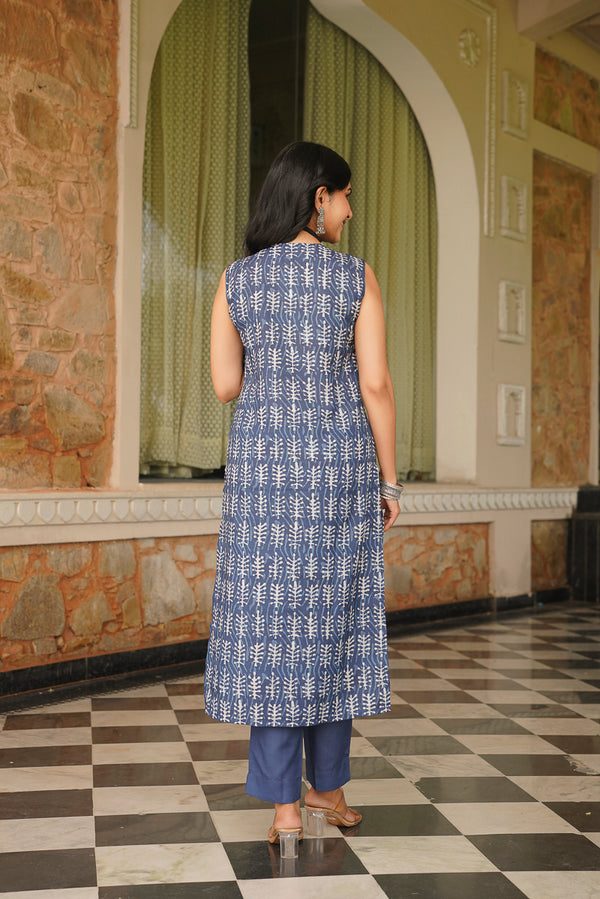 Blue Cotton Blend Printed Straight Kurta Trousers With Dupatta VKSKD2392