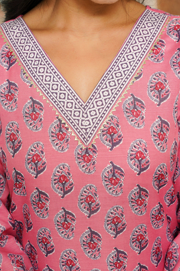 Pink Cotton Blend Ethnic Motifs Printed Straight Kurta Trousers With Dupatta VKSKD2406