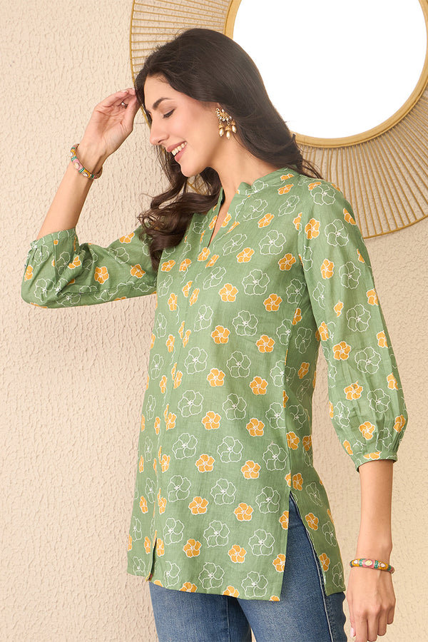 Green Cotton Blend Floral Printed Regular Top VT1377