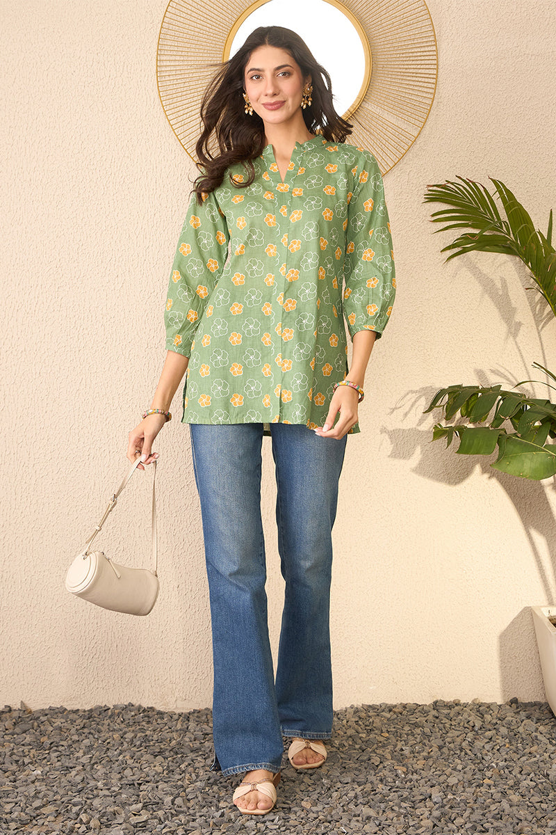 Green Cotton Blend Floral Printed Regular Top VT1377
