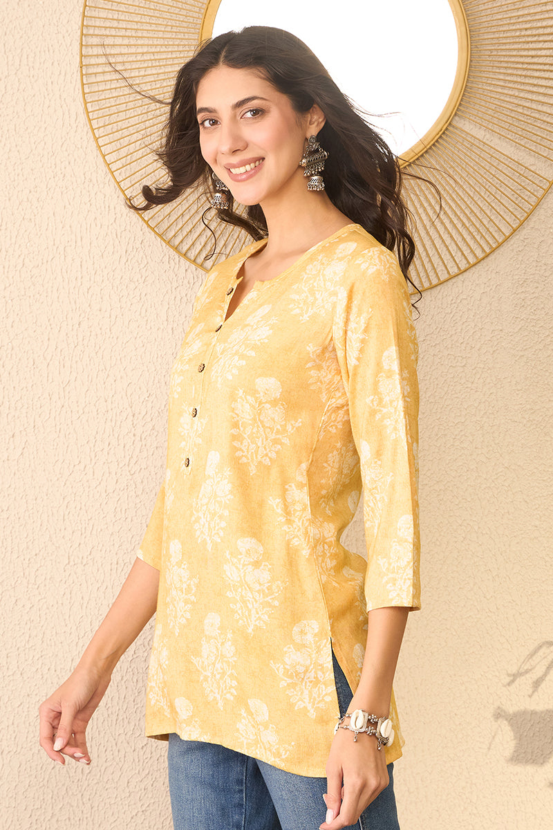 Yellow Cotton Blend Floral Printed Regular Top VT1391