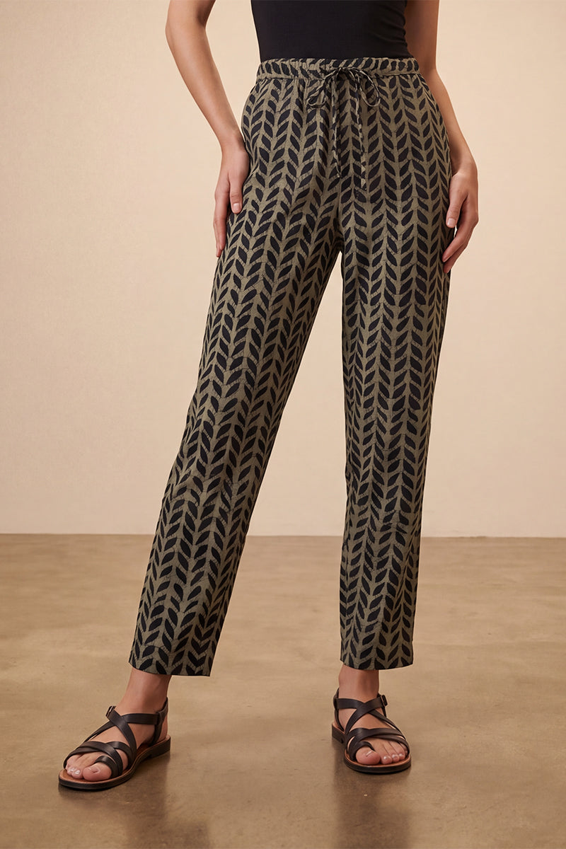 Black Botanical Printed Trouser WBOT1001