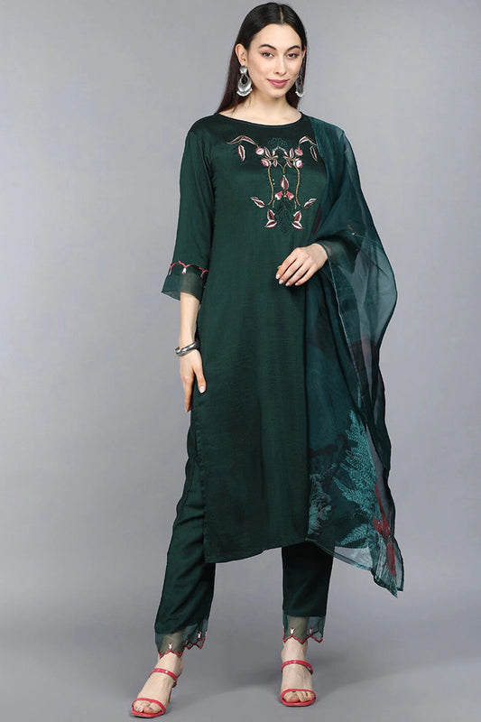  Women Green Embroidered with Trousers Dupatta