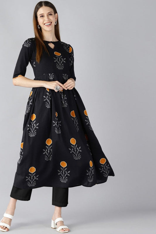 Black & Orange Floral Printed Keyhole Neck Pleated Kurta VCK8223