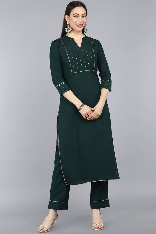  Women Green Yoke Design Kurta With Trousers