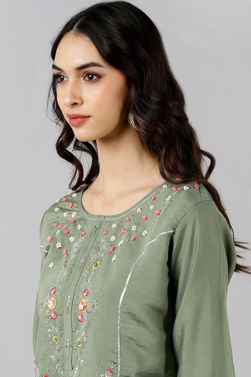  Women Olive Solid Embroidered Kurta Trousers With Dupatta