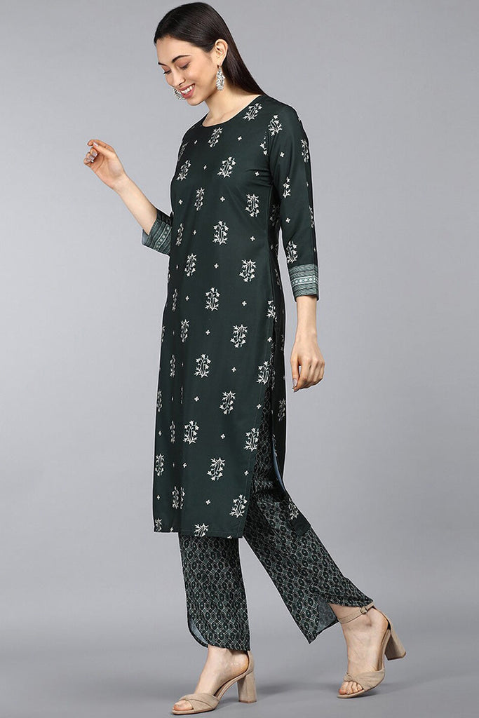  Women Crepe Green Ethnic Motifs Printed Straight Kurta Pant Set