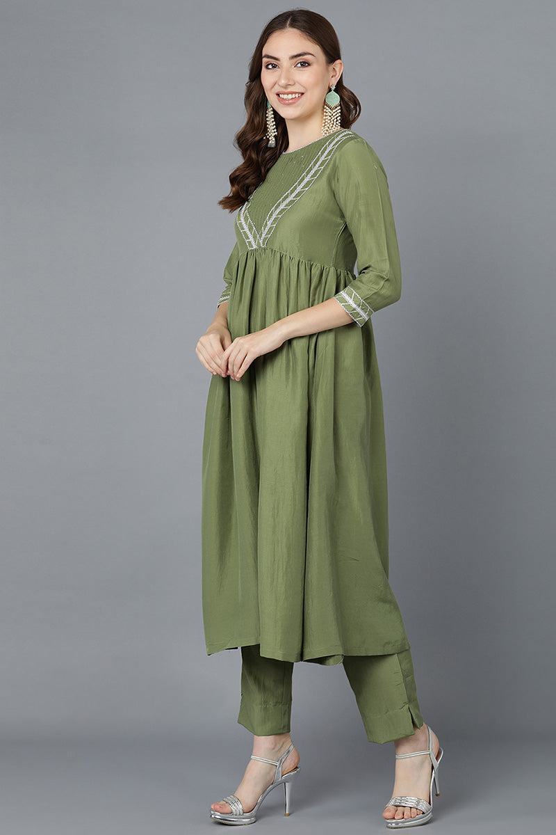  Women Green Poly Silk Embroidered Kurta Trousers With Dupatta