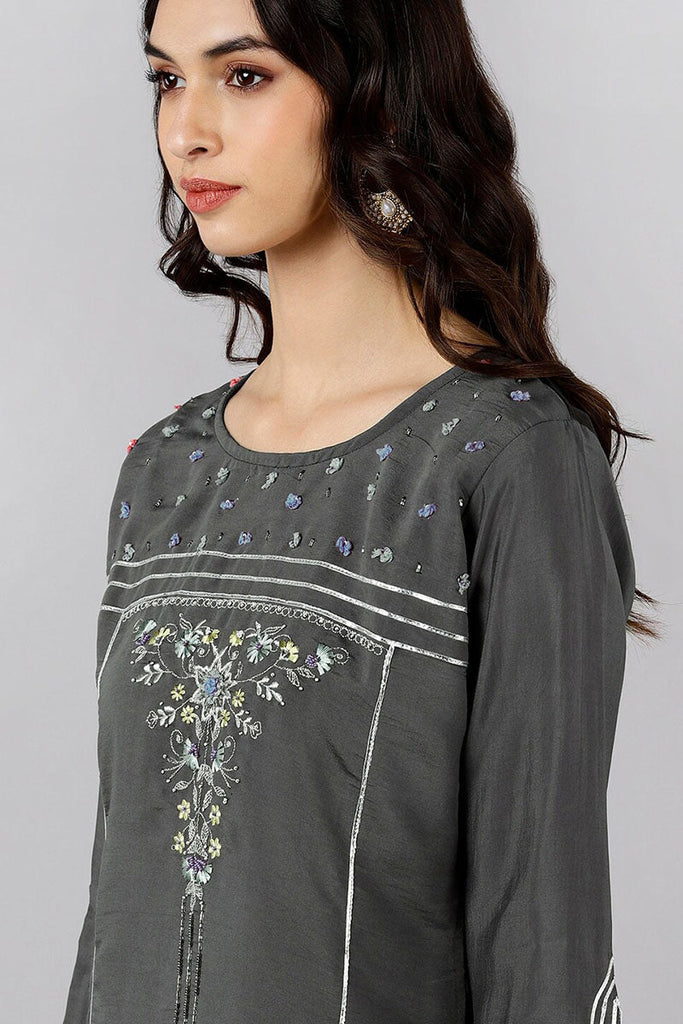  Women Grey Solid Embroidered Kurta Trousers With Dupatta