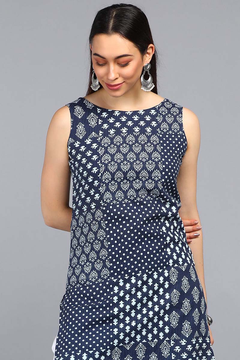  Women Blue Geometric Thread Work Kurta