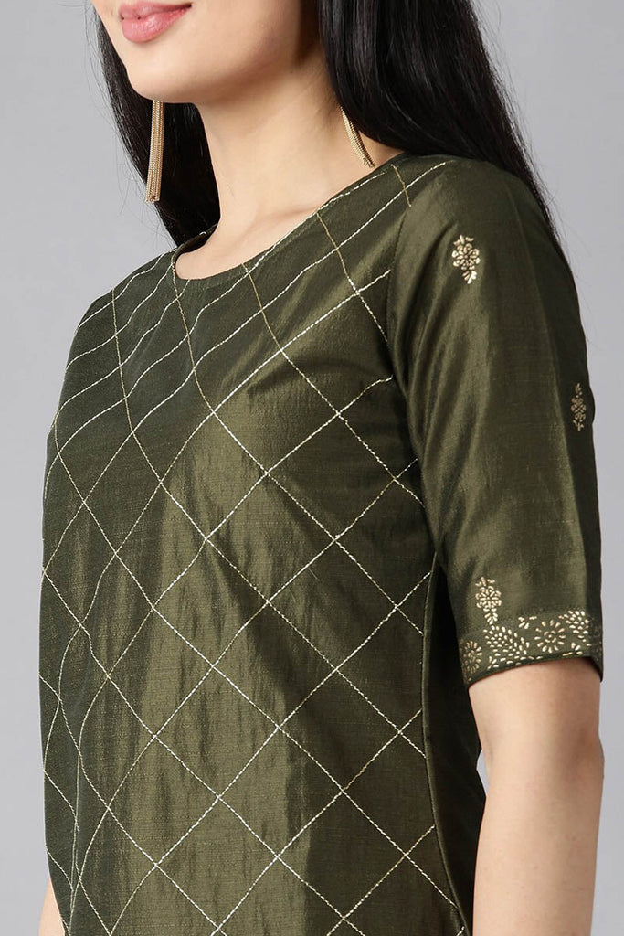  Women Green Printed Regular Kurta with Sharara Set