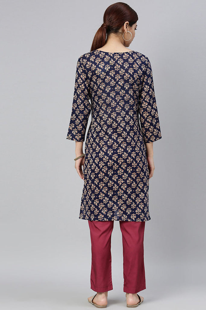  Women Navy Blue & Beige Ethnic Motifs Printed Kurta