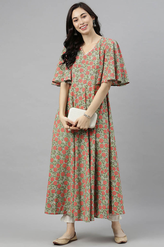  Women Green Pink Floral Printed Flared Sleeves Kurta