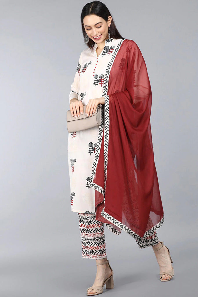  Women Off White Floral Printed Kurta with Trousers