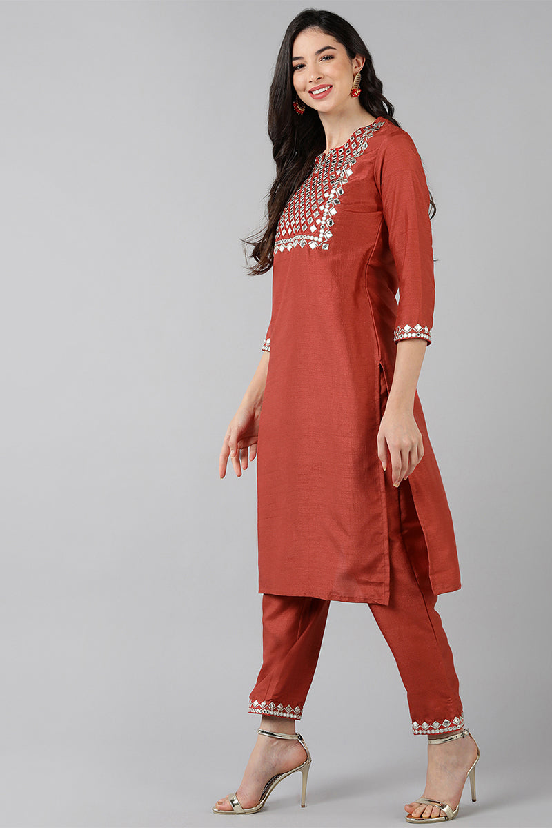  Women Coral Embroidered Kurta With Trousers 