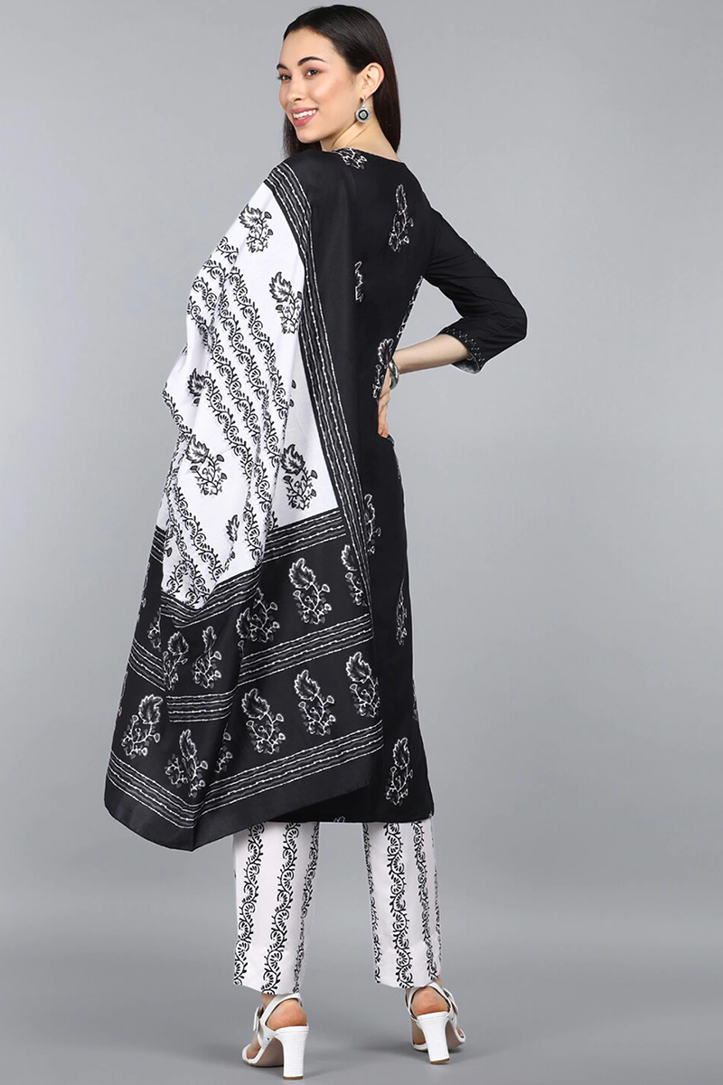  Women Crepe Black Ethnic Motifs Printed Straight Kurta Pant Dupatta Set