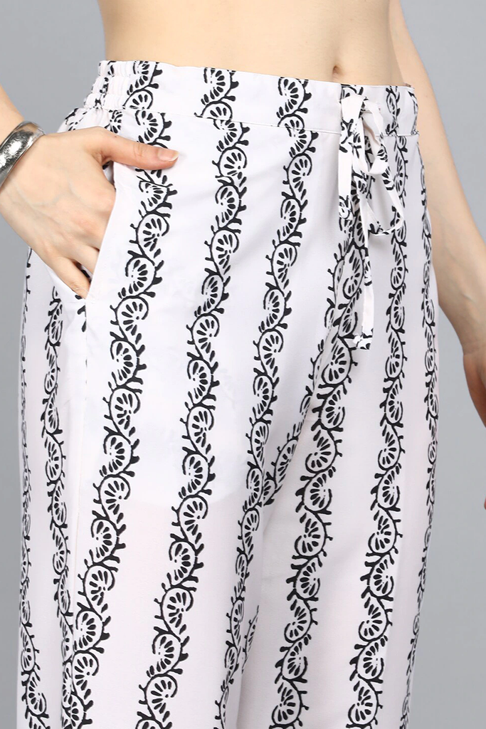  Women Crepe Black Ethnic Motifs Printed Straight Kurta Pant Dupatta Set