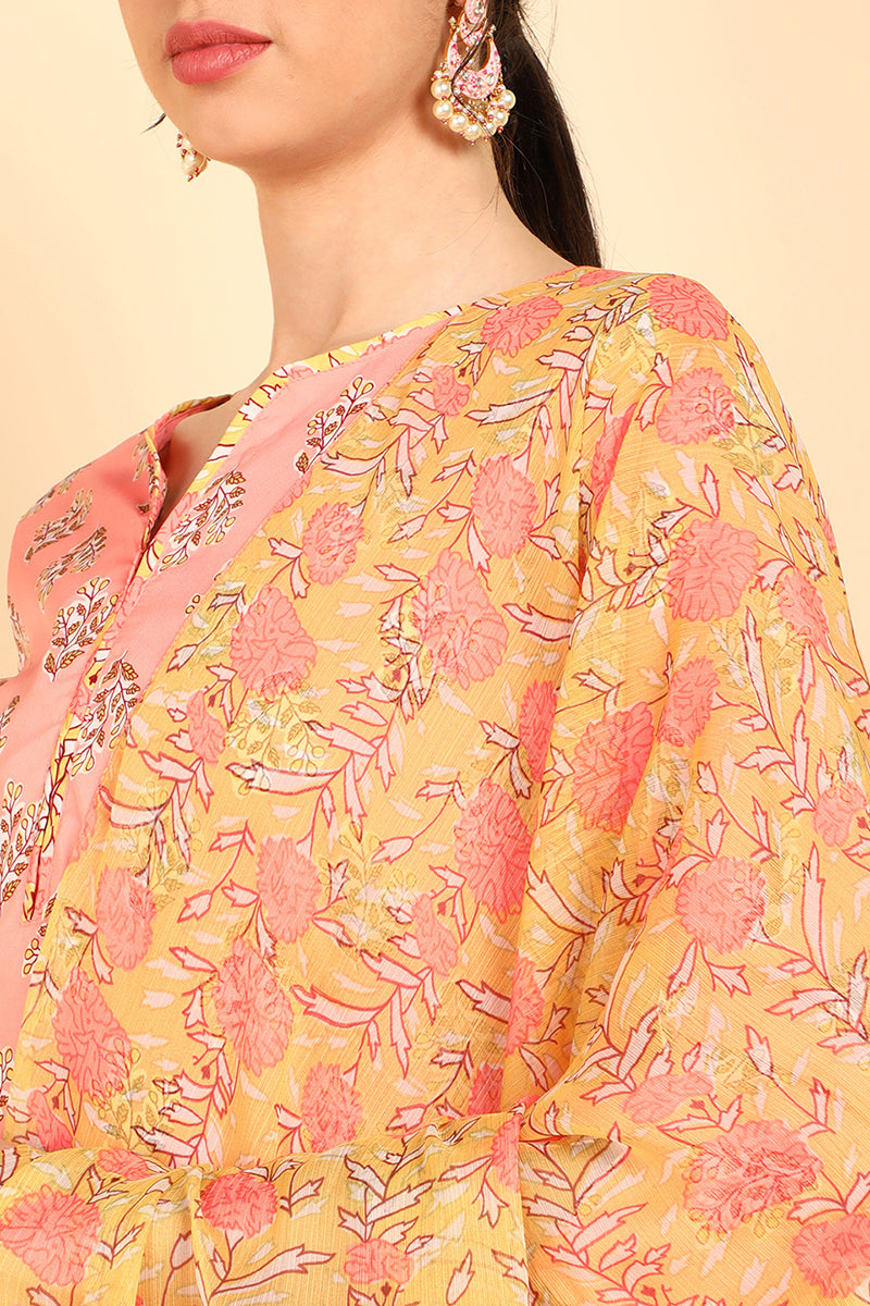  Women Peach Printed Kurti Trousers With Dupatta