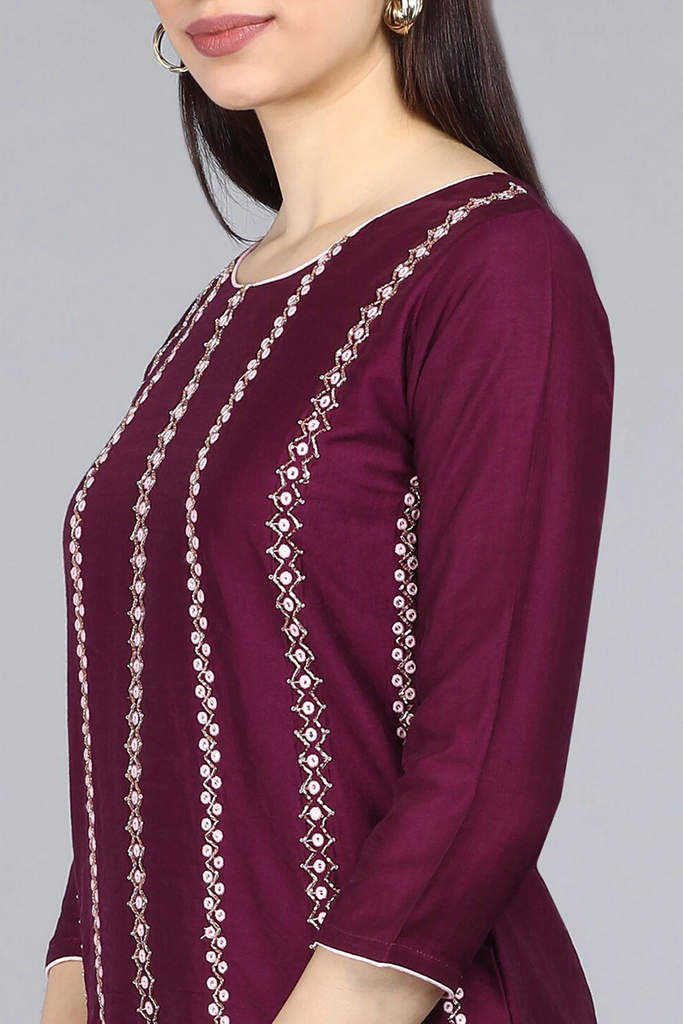  Women Burgundy Kurta with Trousers Dupatta