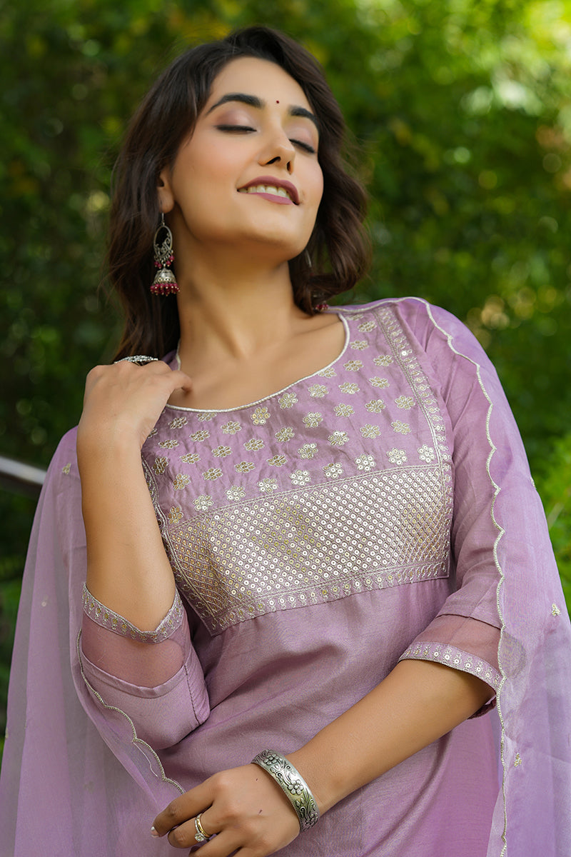  Women Mauve Solid Embroidered Kurti Trousers With Dupatta