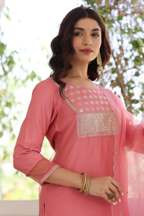  Women Pink Solid Embroidered Kurti Trousers With Dupatta 