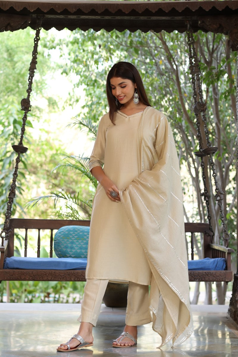  Women Cream Solid Kurta Trousers With Dupatta 