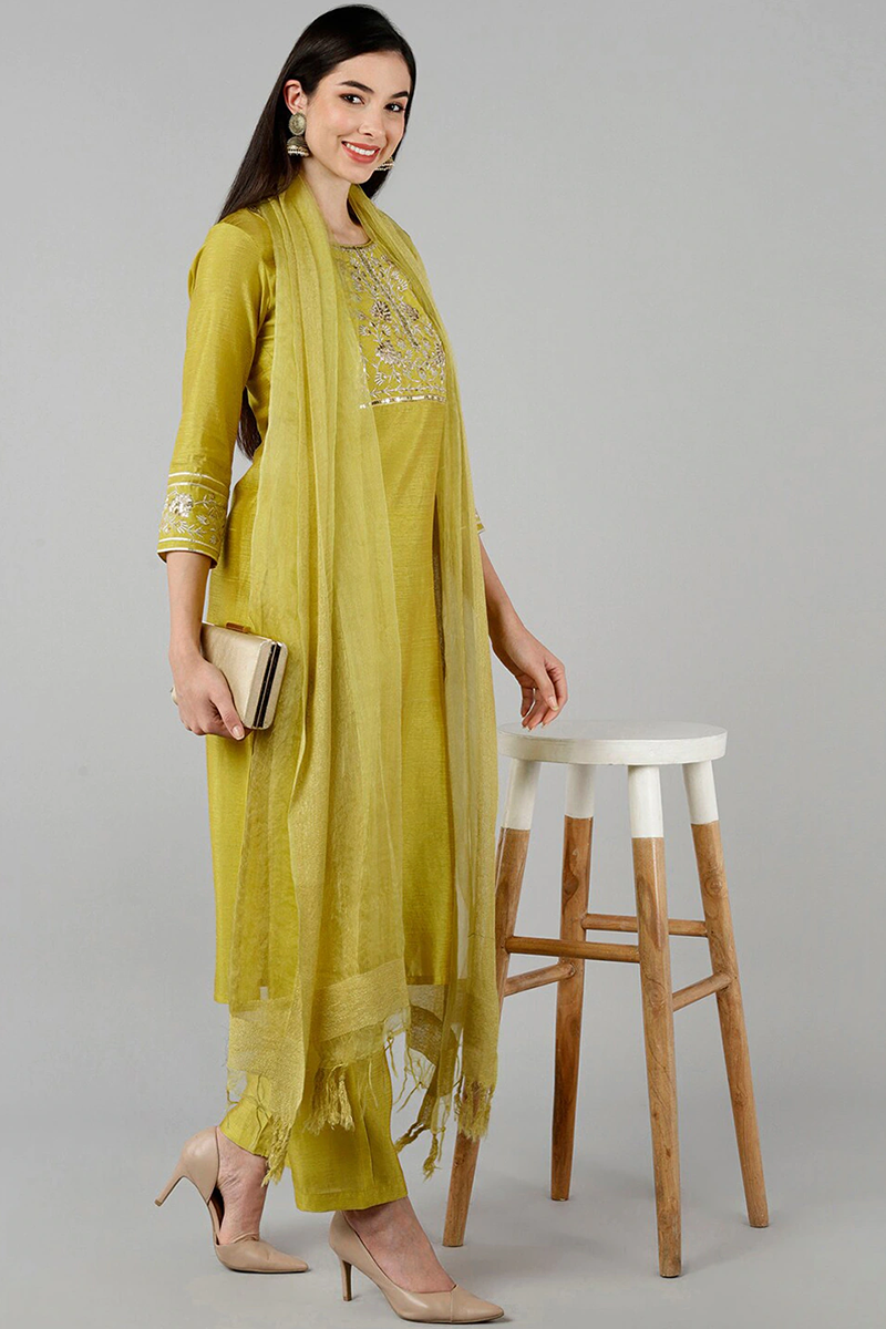  Women Yellow Solid Embroidered Kurta Trousers With Dupatta