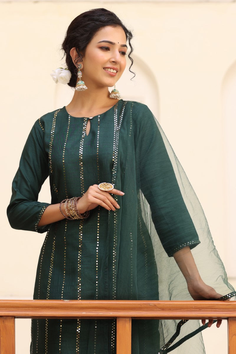  Women Green Solid Kurta Trousers With Dupatta