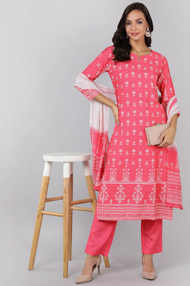  Women Pink Printed Kurta Trousers With Dupatta