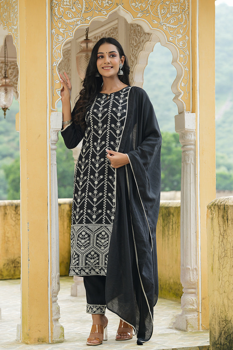  Women Black Embroidered Kurta Trousers With Dupatta