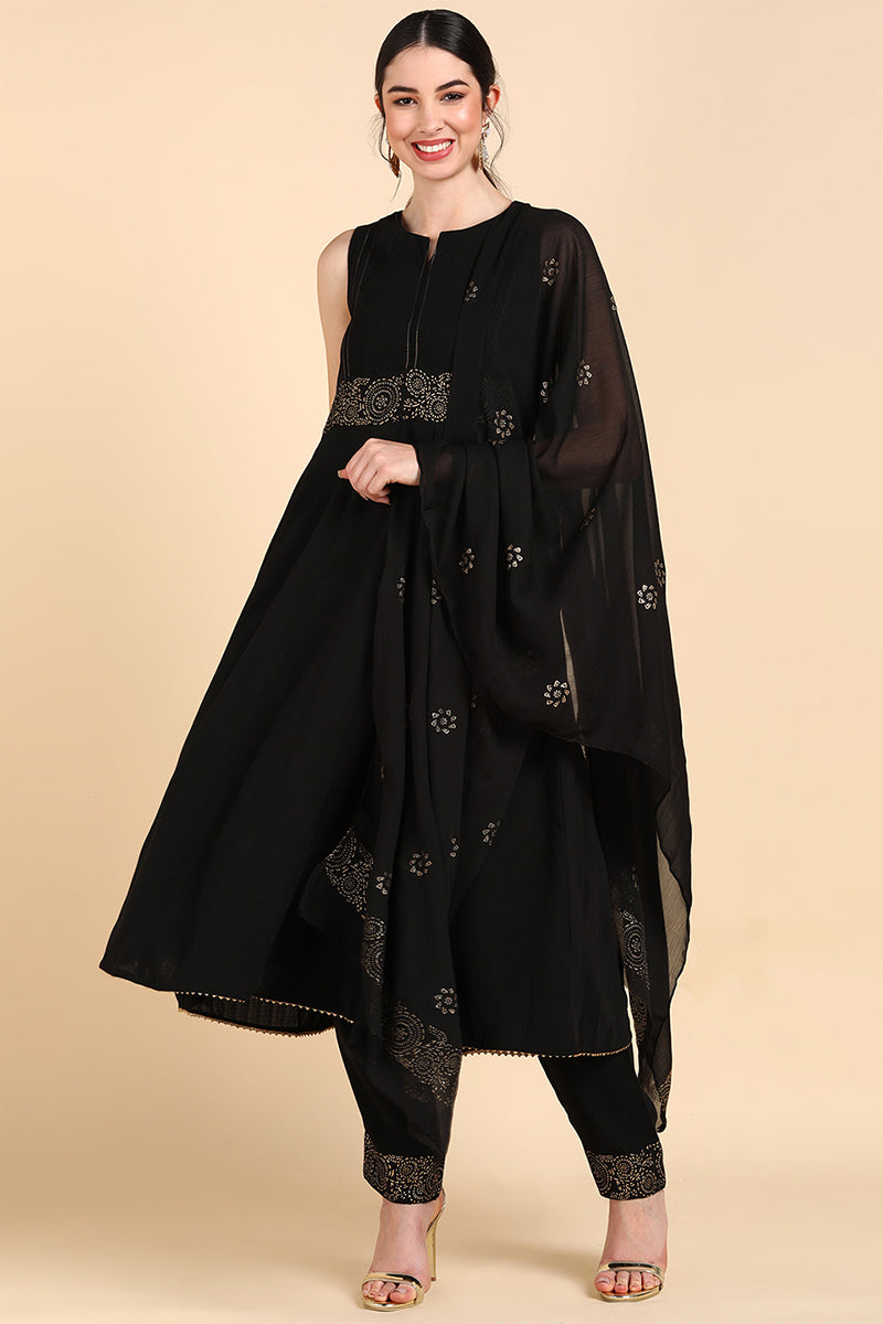  Women Black Solid Kurta Trousers With Dupatta