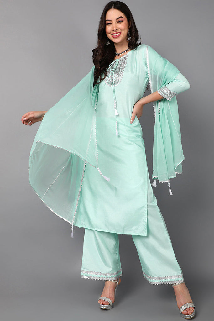  Women Green Embroidered Poly Silk