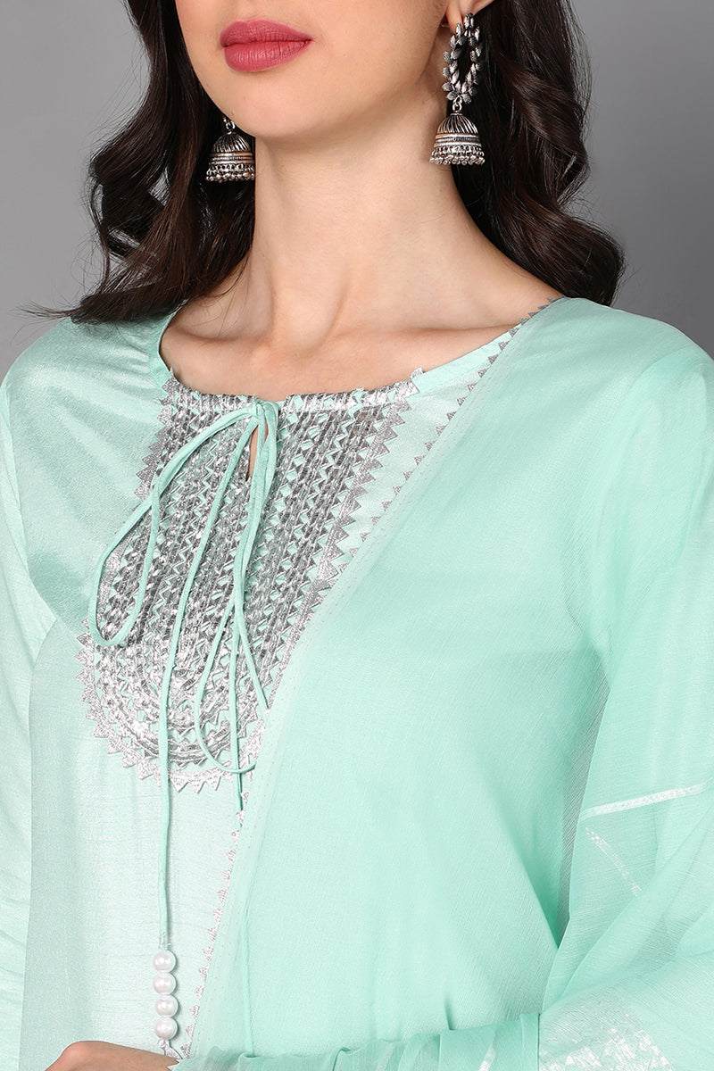  Women Green Embroidered Poly Silk