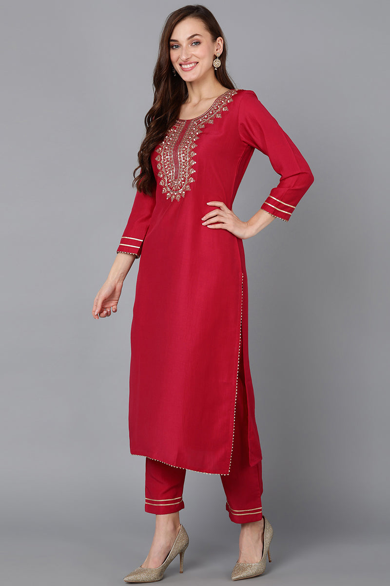 Pink Silk Blend Embroidered Kurta Pant With Dupatta