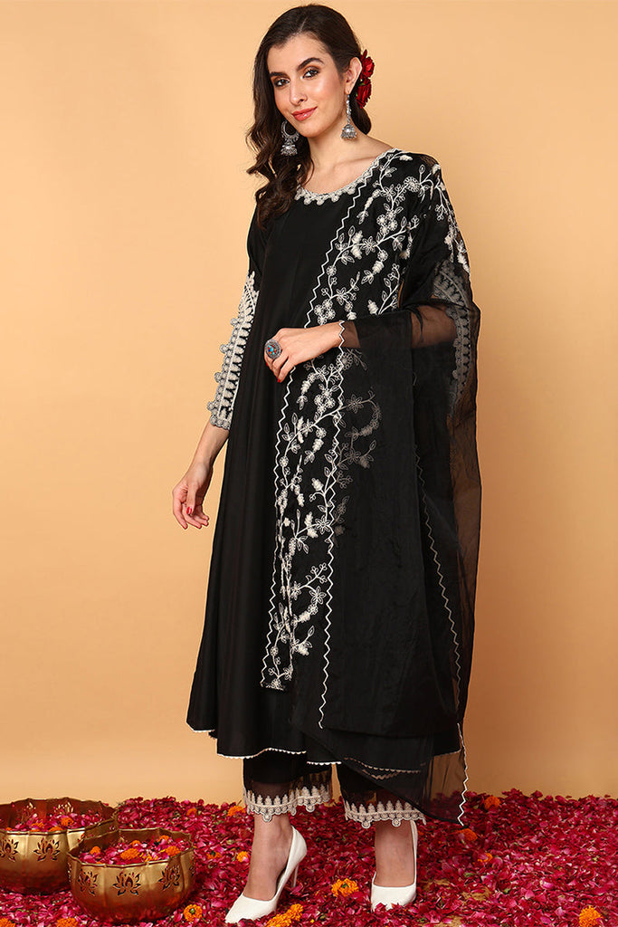 Black Silk Blend Solid Embroidered Flared Suit Set PKSKD2119