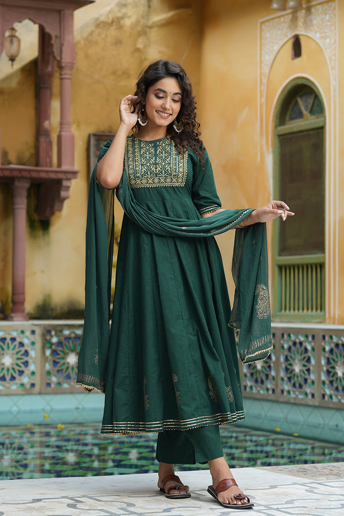 Green Silk Blend Embroidered Anarkali Suit Set VKSKD1218