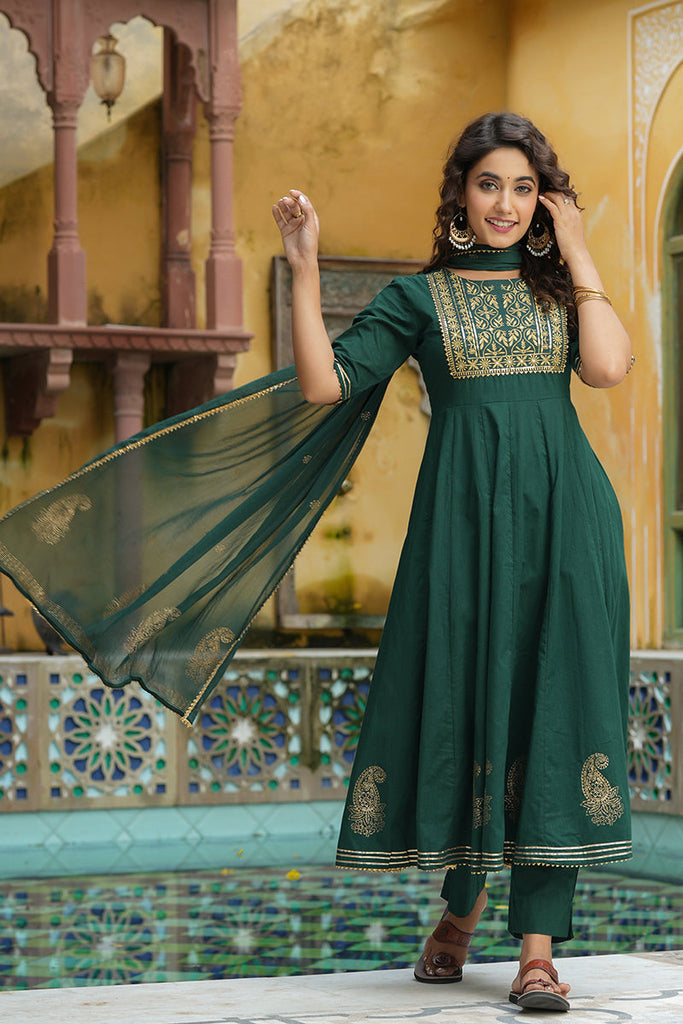 Green Silk Blend Embroidered Anarkali Suit Set VKSKD1218