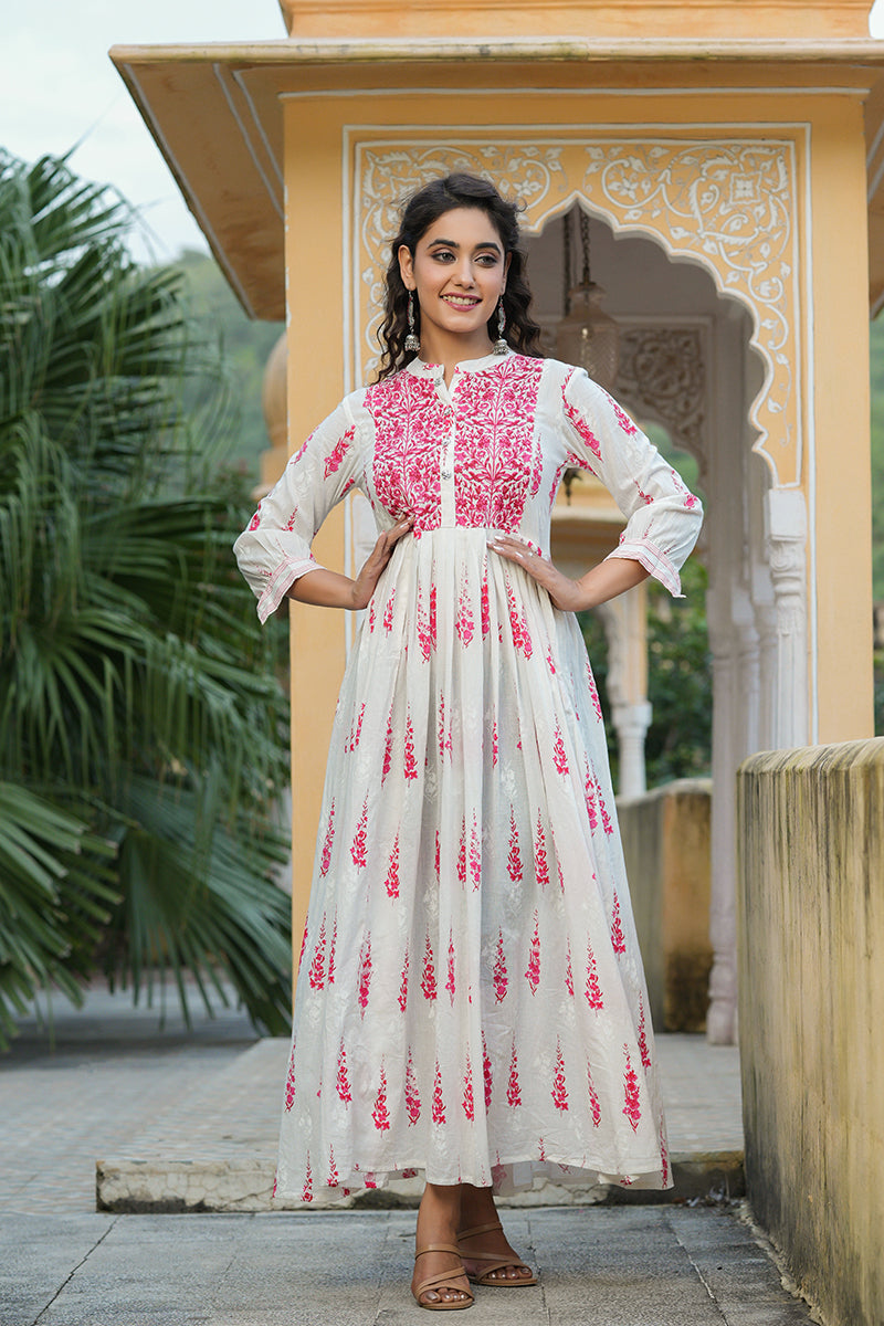 Off White Cotton Anarkali Kurti VCK1535