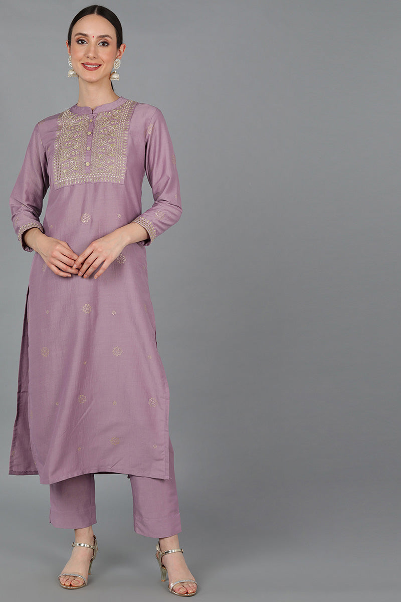 Mauve Silk Blend Ethnic Motifs Yoke Design Straight Kurta