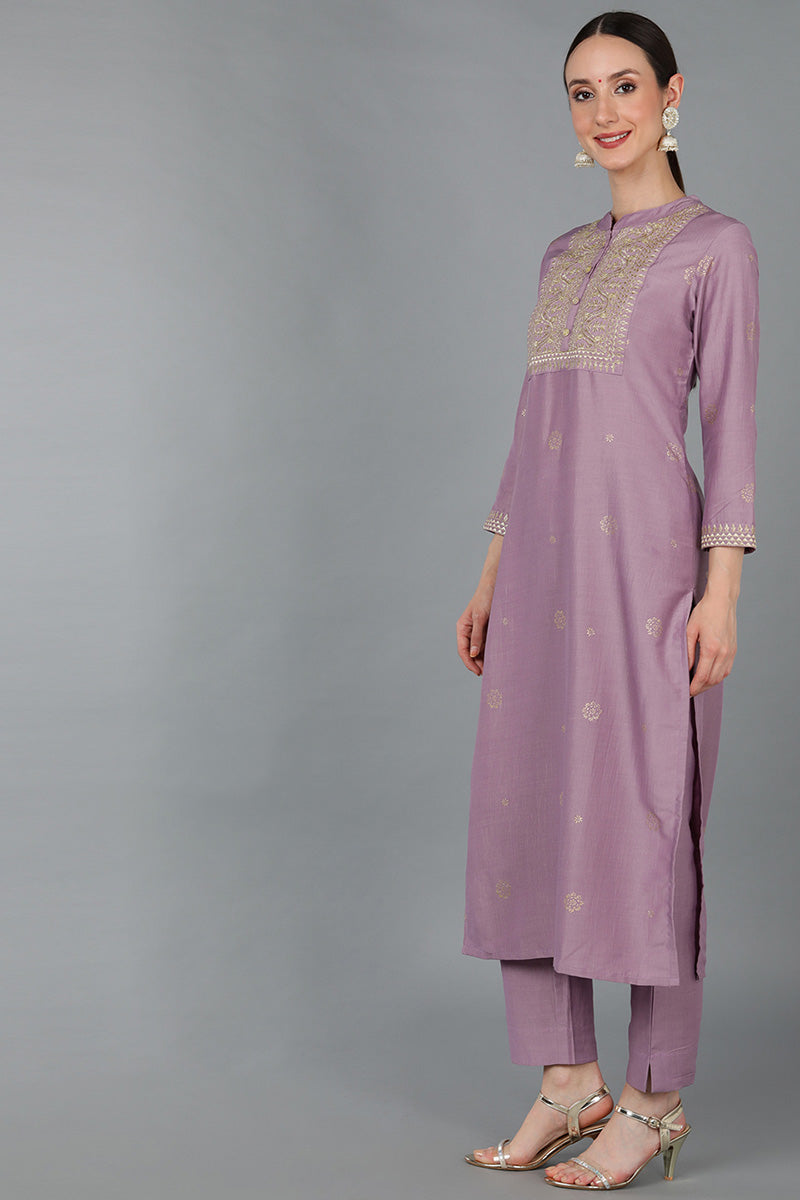 Mauve Silk Blend Ethnic Motifs Yoke Design Straight Kurta