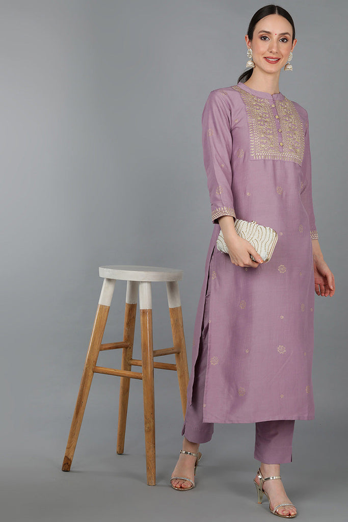 Mauve Silk Blend Ethnic Motifs Yoke Design Straight Kurta