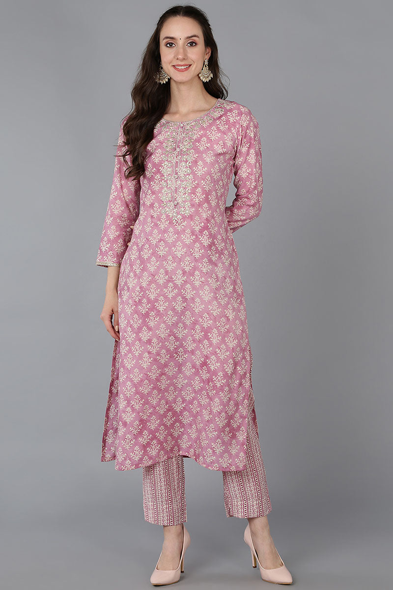 Pink Silk Blend Ethnic Motifs Embroidered Straight Kurta 