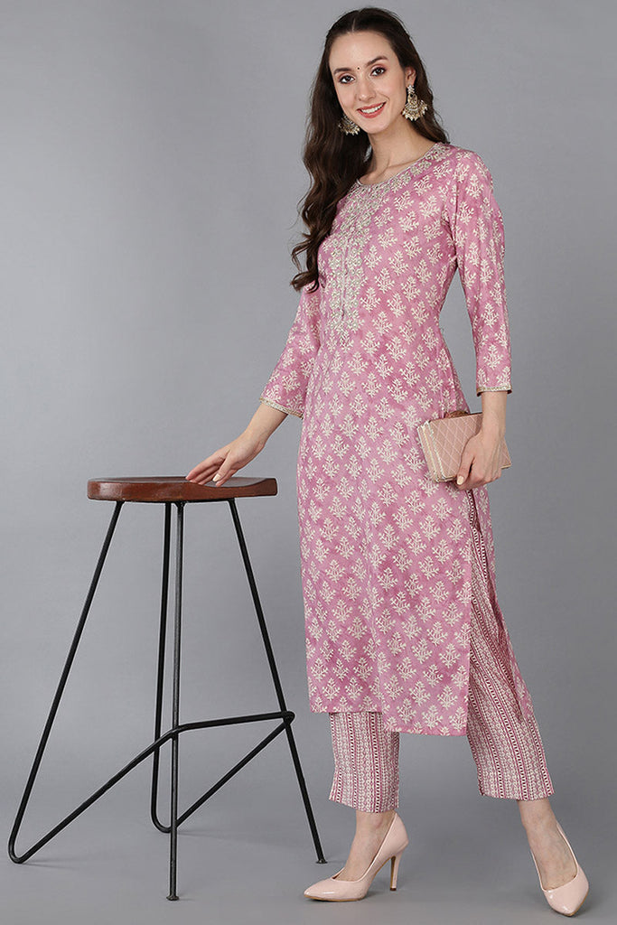 Pink Silk Blend Ethnic Motifs Embroidered Straight Kurta 