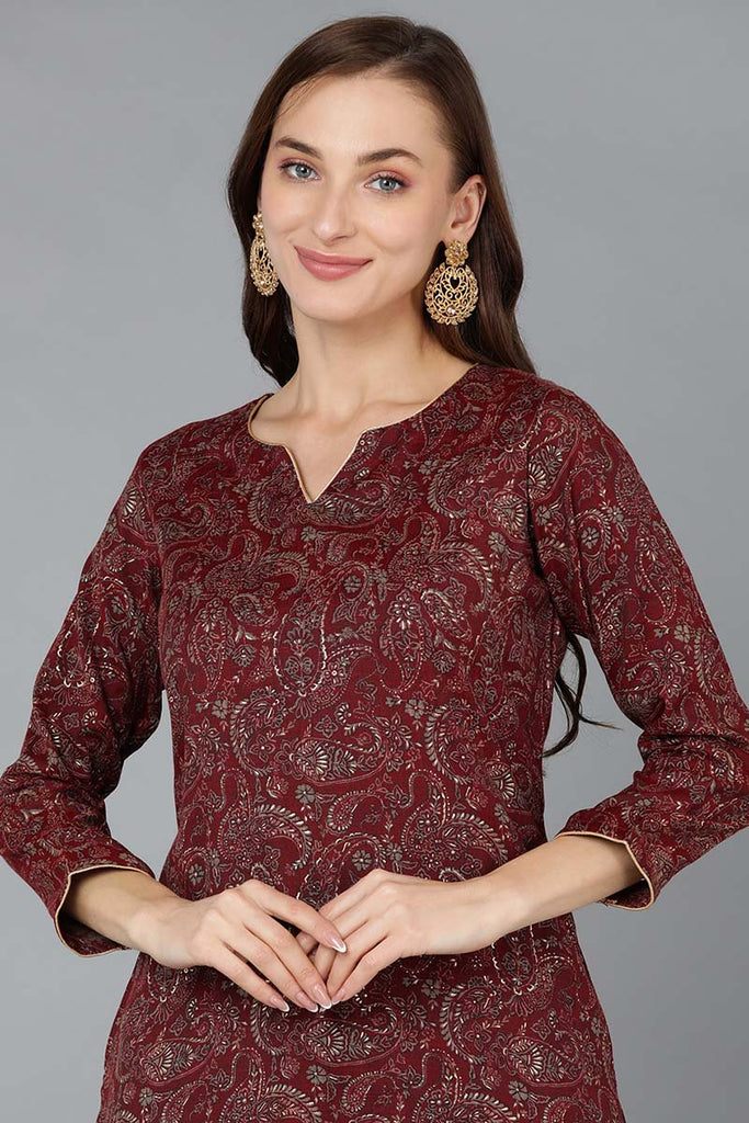 Maroon Silk Blend Paisley Straight Kurta