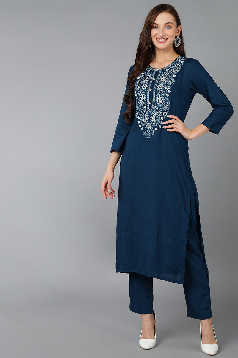 Blue Viscose Rayon Solid Embroidered Straight Kurta 