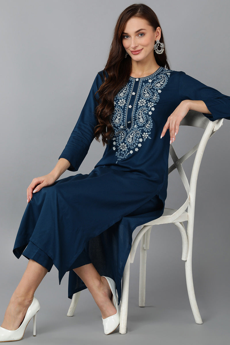 Blue Viscose Rayon Solid Embroidered Straight Kurta 