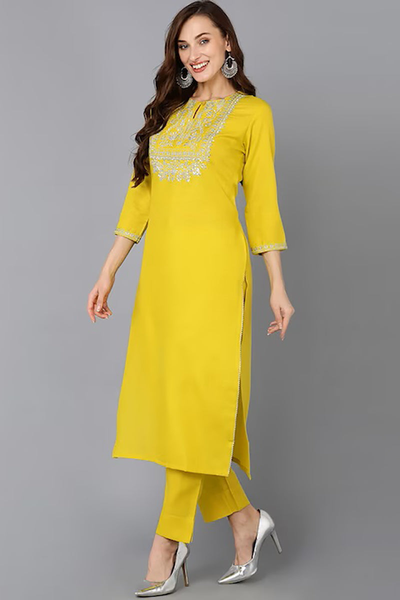 Yellow Viscose Rayon Solid Straight Kurta VCK9111